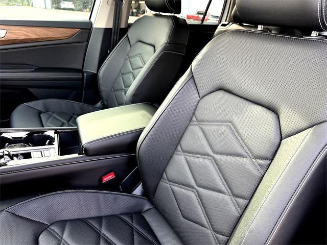 new 2026 Volkswagen Atlas car, priced at $46,181