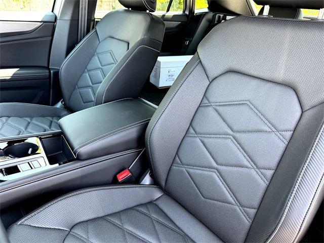 new 2026 Volkswagen Atlas Cross Sport car, priced at $42,779