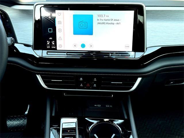 new 2026 Volkswagen Atlas Cross Sport car, priced at $42,779