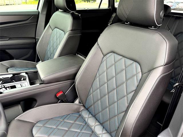 new 2026 Volkswagen Atlas Cross Sport car, priced at $51,774