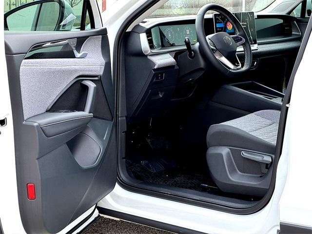 new 2026 Volkswagen Tiguan car, priced at $31,100