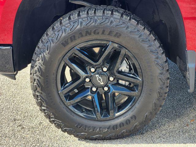 used 2025 Chevrolet Silverado 1500 car, priced at $52,533