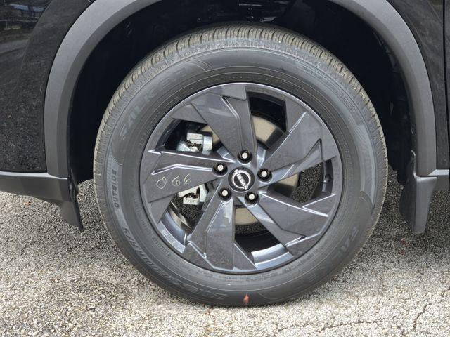 new 2026 Nissan Rogue car, priced at $27,500
