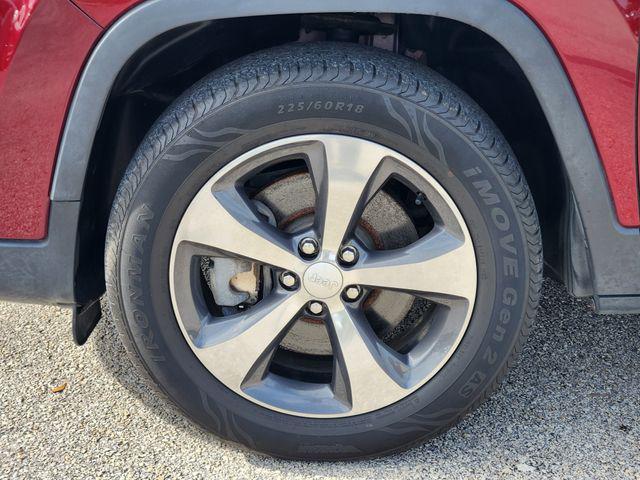 used 2019 Jeep Cherokee car, priced at $17,275