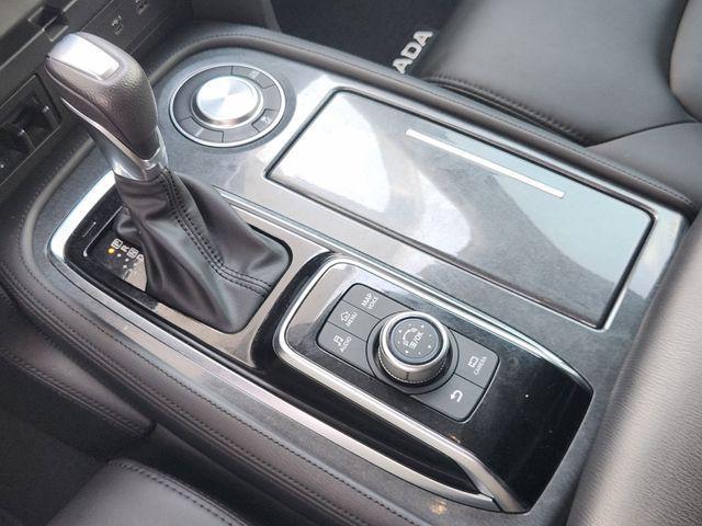 new 2024 Nissan Armada car