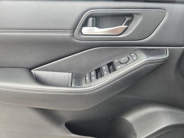 used 2022 Nissan Rogue car, priced at $18,299