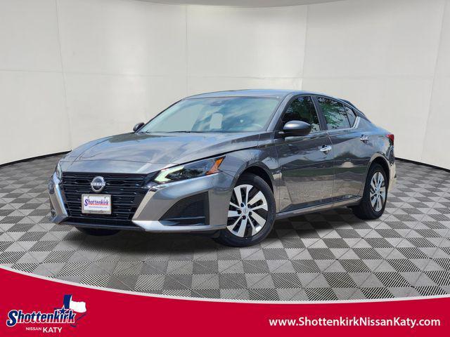 new 2025 Nissan Altima car, priced at $22,300