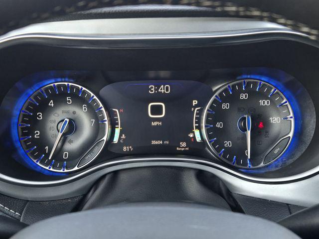 used 2025 Chrysler Pacifica car, priced at $33,503