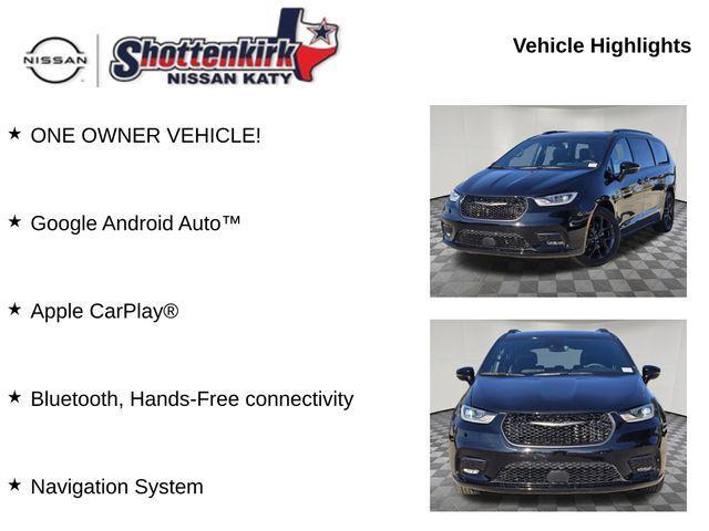 used 2025 Chrysler Pacifica car, priced at $32,099