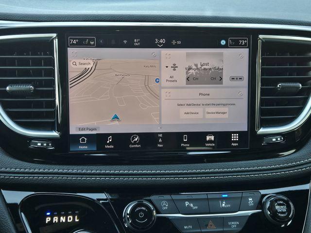 used 2025 Chrysler Pacifica car, priced at $33,503