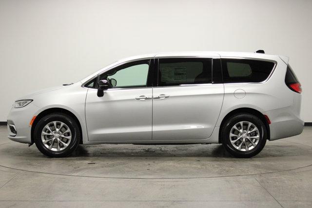 new 2026 Chrysler Pacifica car, priced at $51,500