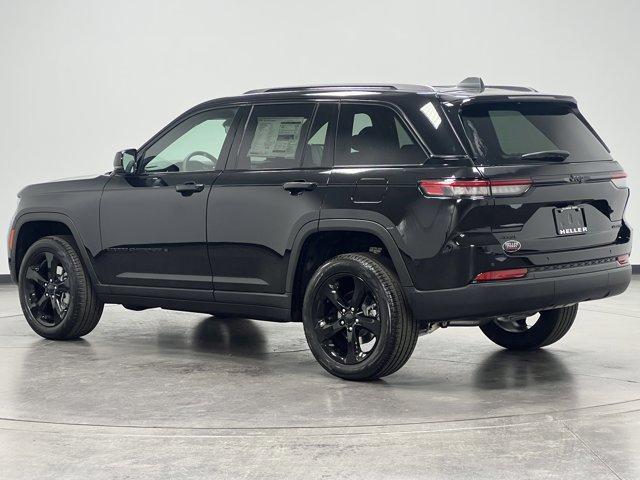new 2025 Jeep Grand Cherokee car, priced at $50,220