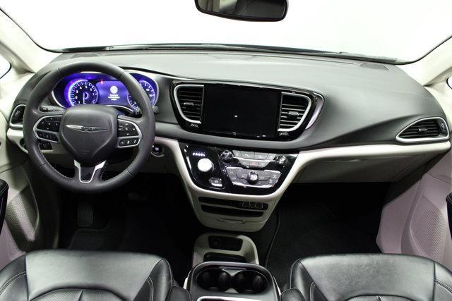 used 2024 Chrysler Pacifica car, priced at $27,462