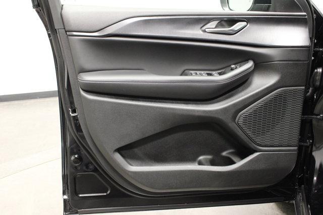 new 2026 Jeep Grand Cherokee car, priced at $45,305