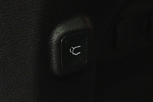 used 2019 Jeep Cherokee car, priced at $14,962