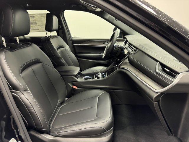 new 2025 Jeep Grand Cherokee car, priced at $51,592