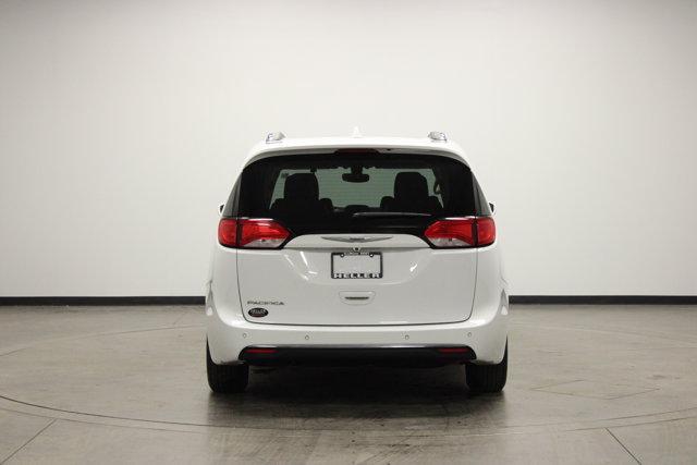 used 2018 Chrysler Pacifica car, priced at $9,962