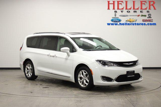 used 2018 Chrysler Pacifica car, priced at $9,962