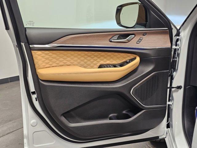 new 2025 Jeep Grand Cherokee L car, priced at $65,080