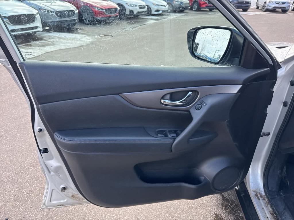 used 2016 Nissan Rogue car, priced at $9,597