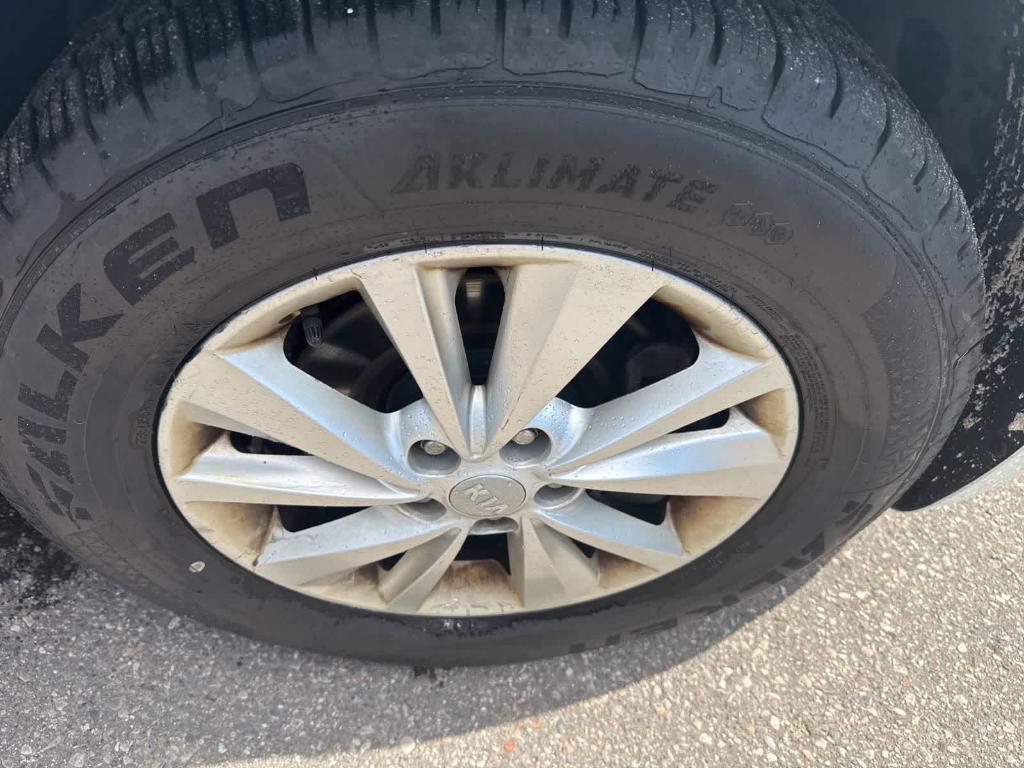 used 2015 Kia Sedona car, priced at $7,274