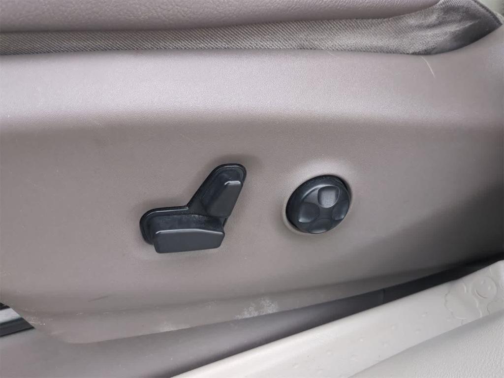 used 2018 Chrysler Pacifica car, priced at $13,997