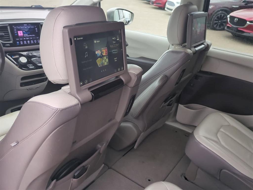 used 2018 Chrysler Pacifica car, priced at $13,997