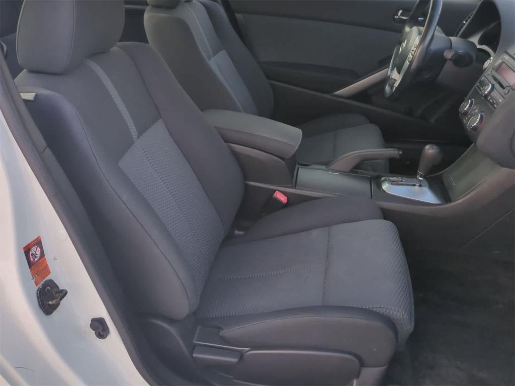 used 2008 Nissan Altima car, priced at $3,000
