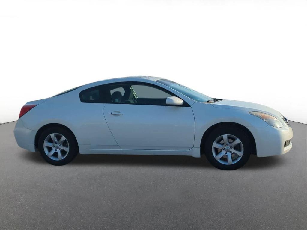 used 2008 Nissan Altima car, priced at $3,000
