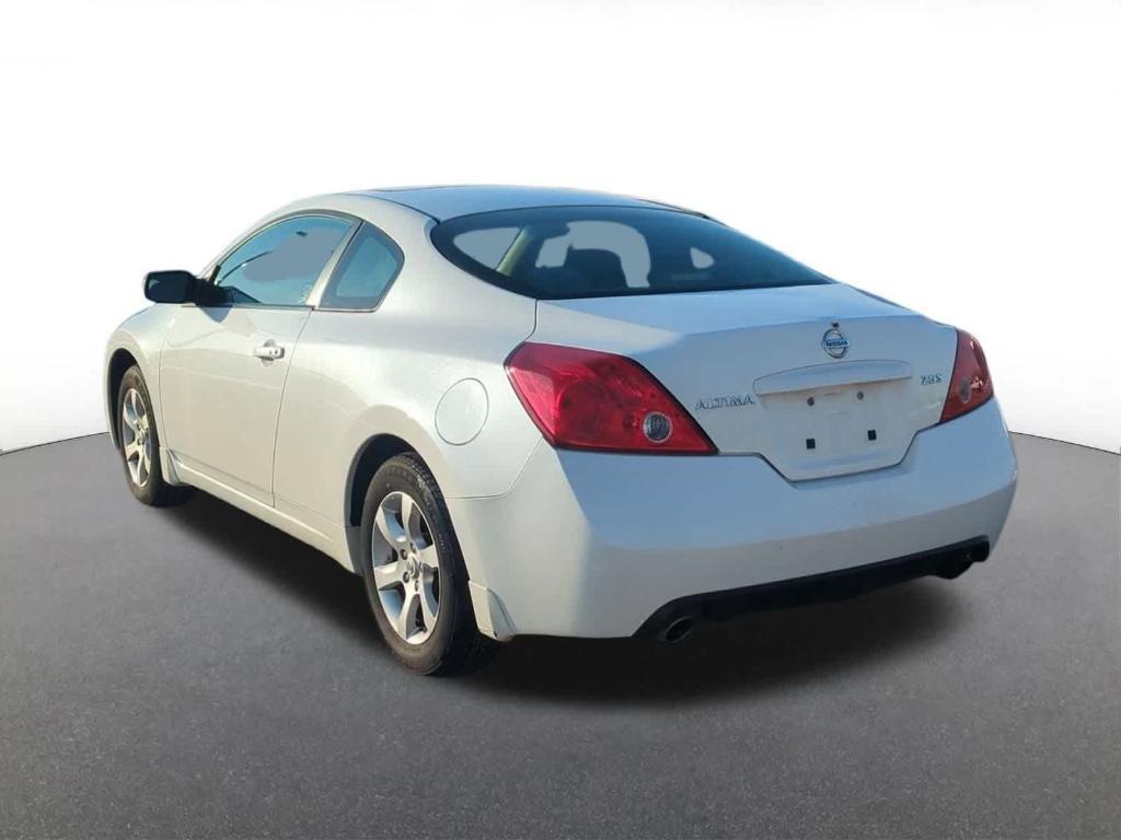 used 2008 Nissan Altima car, priced at $3,000