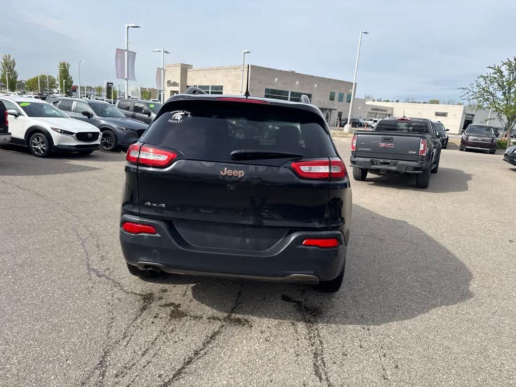 used 2016 Jeep Cherokee car, priced at $8,177