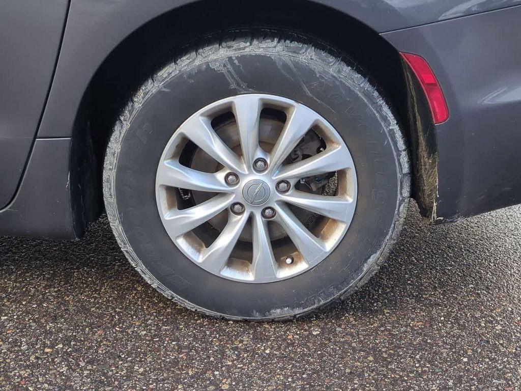 used 2017 Chrysler Pacifica car, priced at $11,404