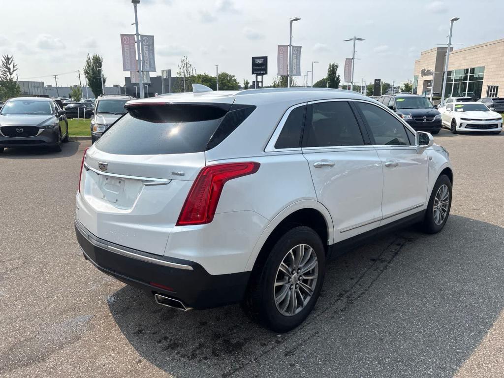 new 2017 Cadillac XT5 car, priced at $10,895