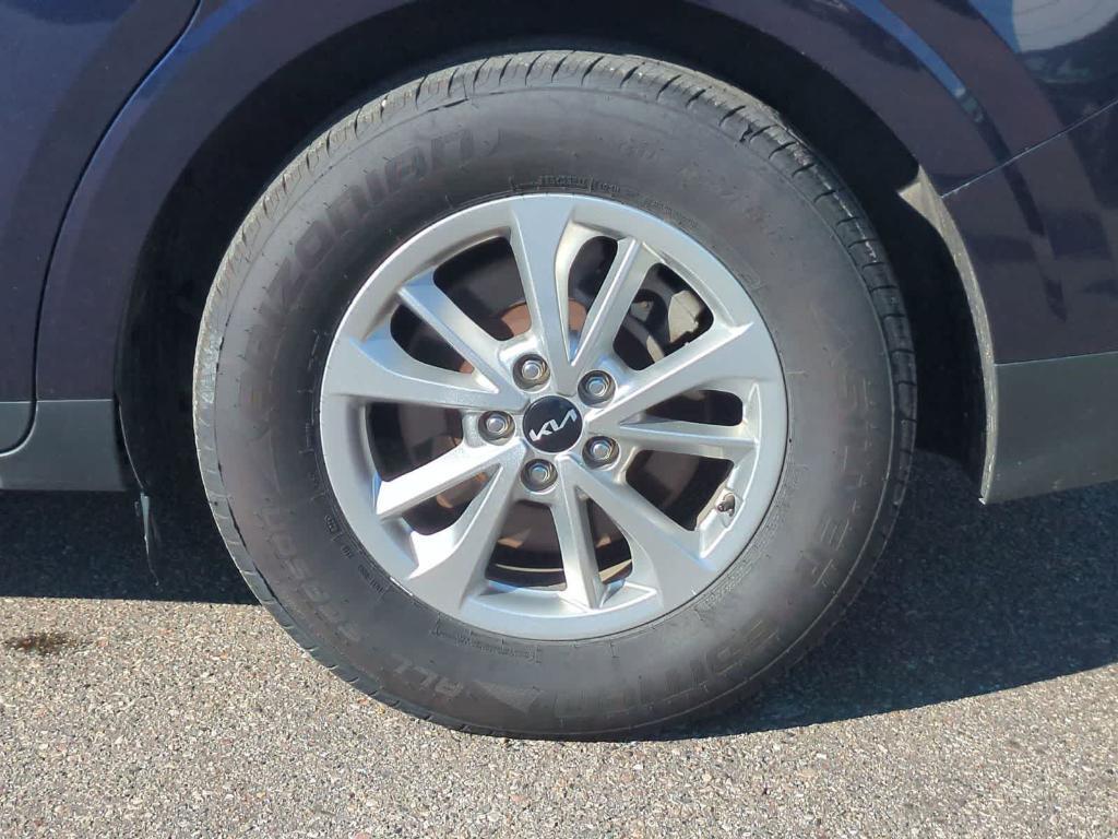 used 2023 Kia Carnival car, priced at $21,277