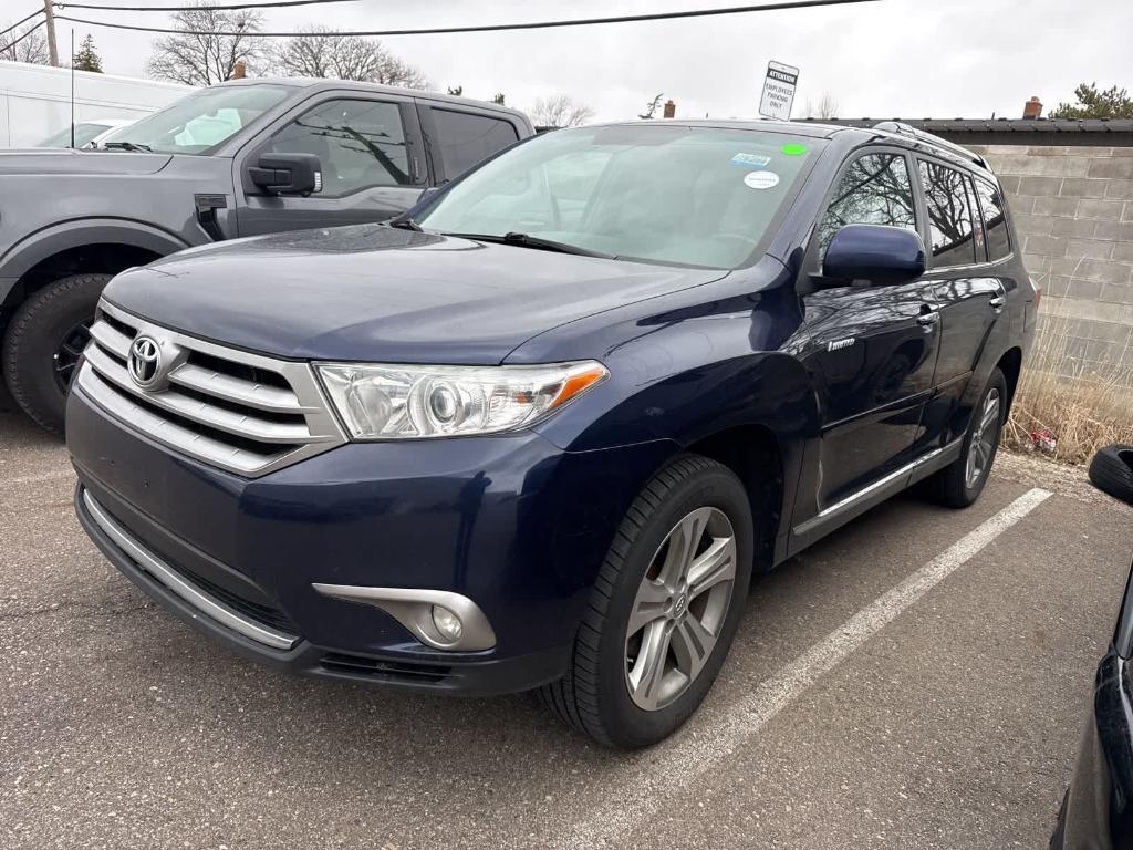used 2013 Toyota Highlander car, priced at $9,997