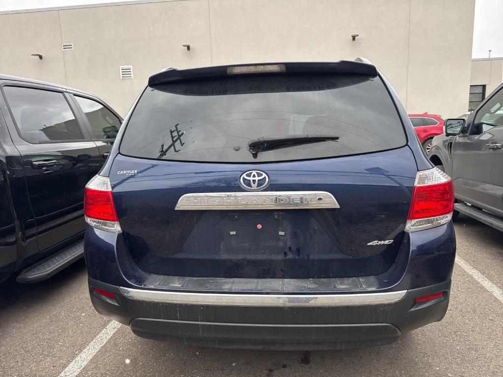 used 2013 Toyota Highlander car, priced at $9,997