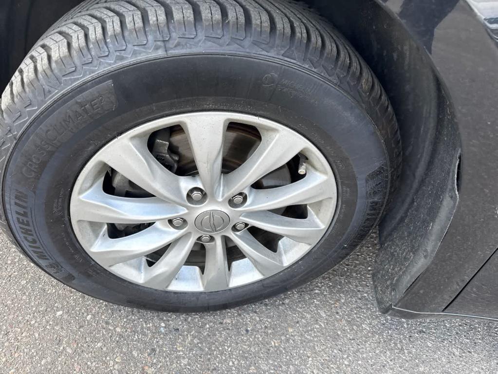 used 2018 Chrysler Pacifica car, priced at $12,267
