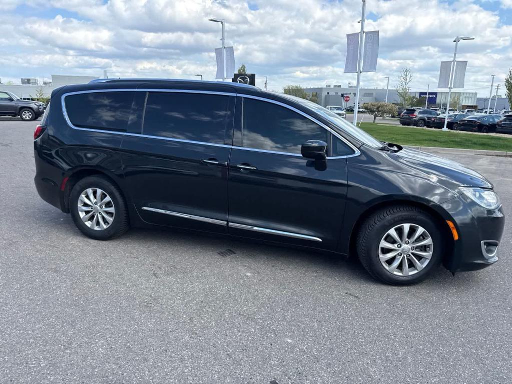 used 2018 Chrysler Pacifica car, priced at $12,267