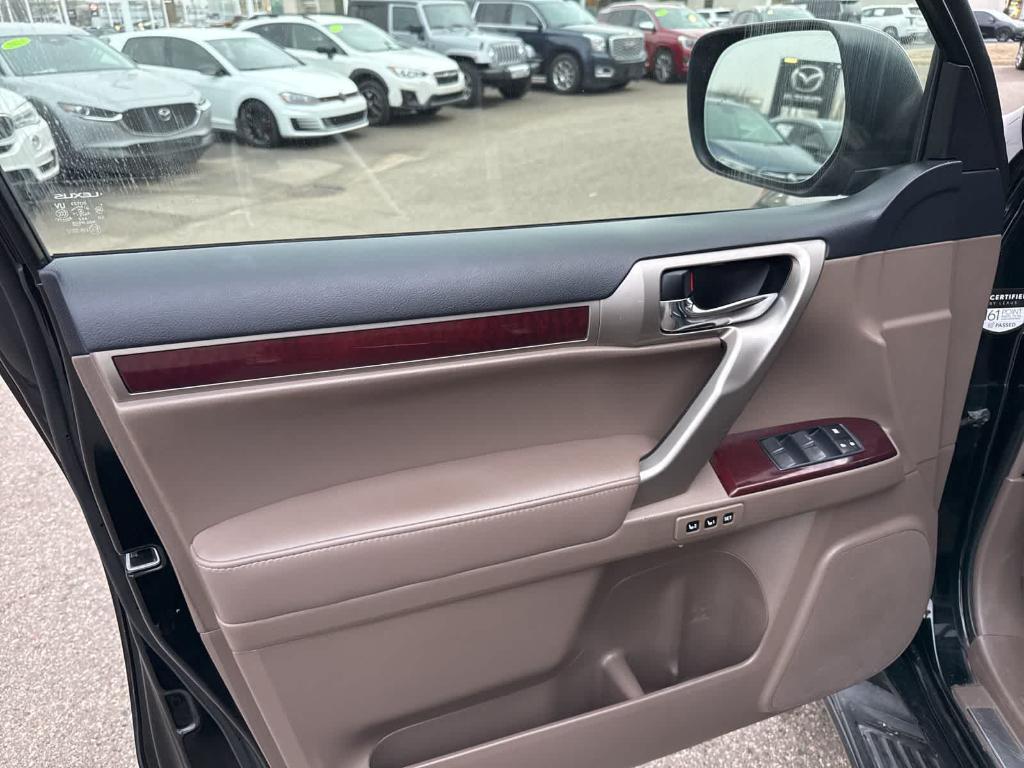 used 2019 Lexus GX 460 car, priced at $27,489