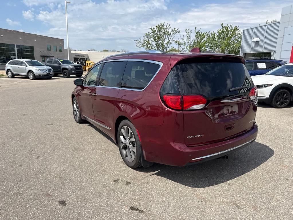 used 2018 Chrysler Pacifica car, priced at $13,577