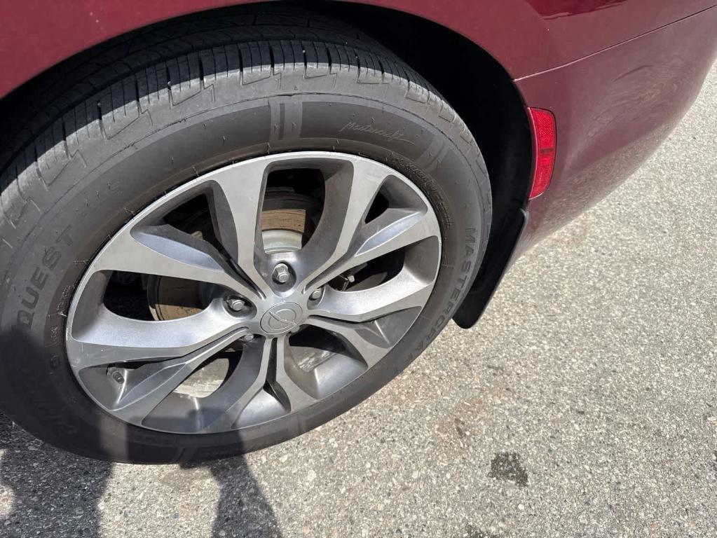 used 2018 Chrysler Pacifica car, priced at $13,577