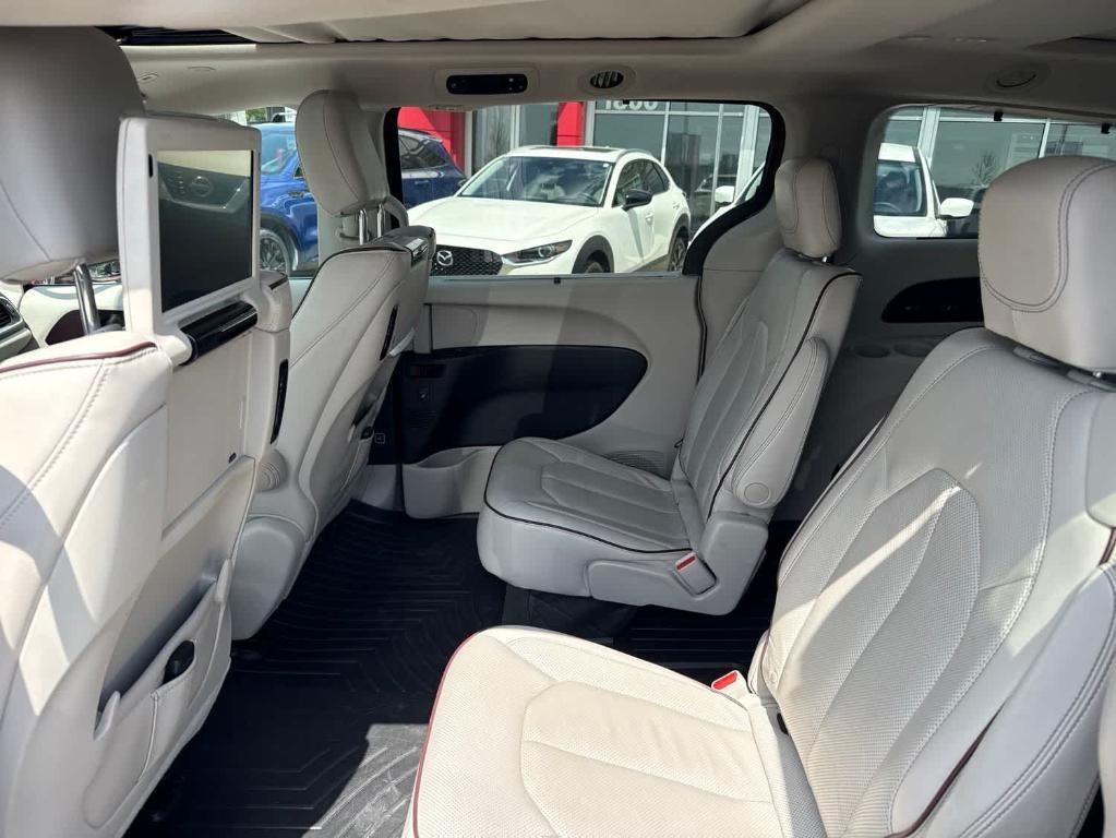 used 2018 Chrysler Pacifica car, priced at $13,577