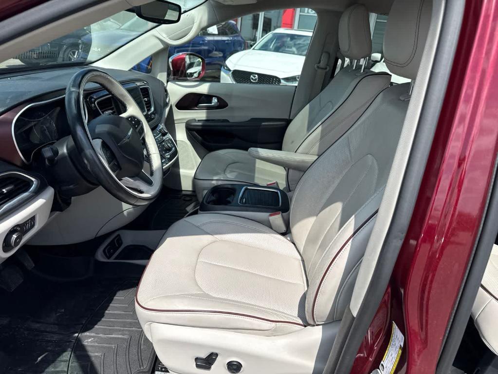 used 2018 Chrysler Pacifica car, priced at $13,577