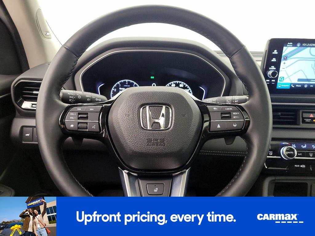 used 2025 Honda Pilot car, priced at $45,998