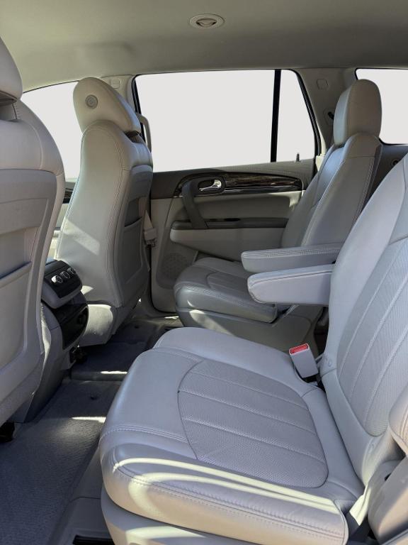 used 2014 Buick Enclave car, priced at $15,000