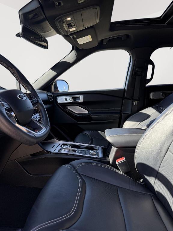 used 2021 Ford Explorer car, priced at $40,000