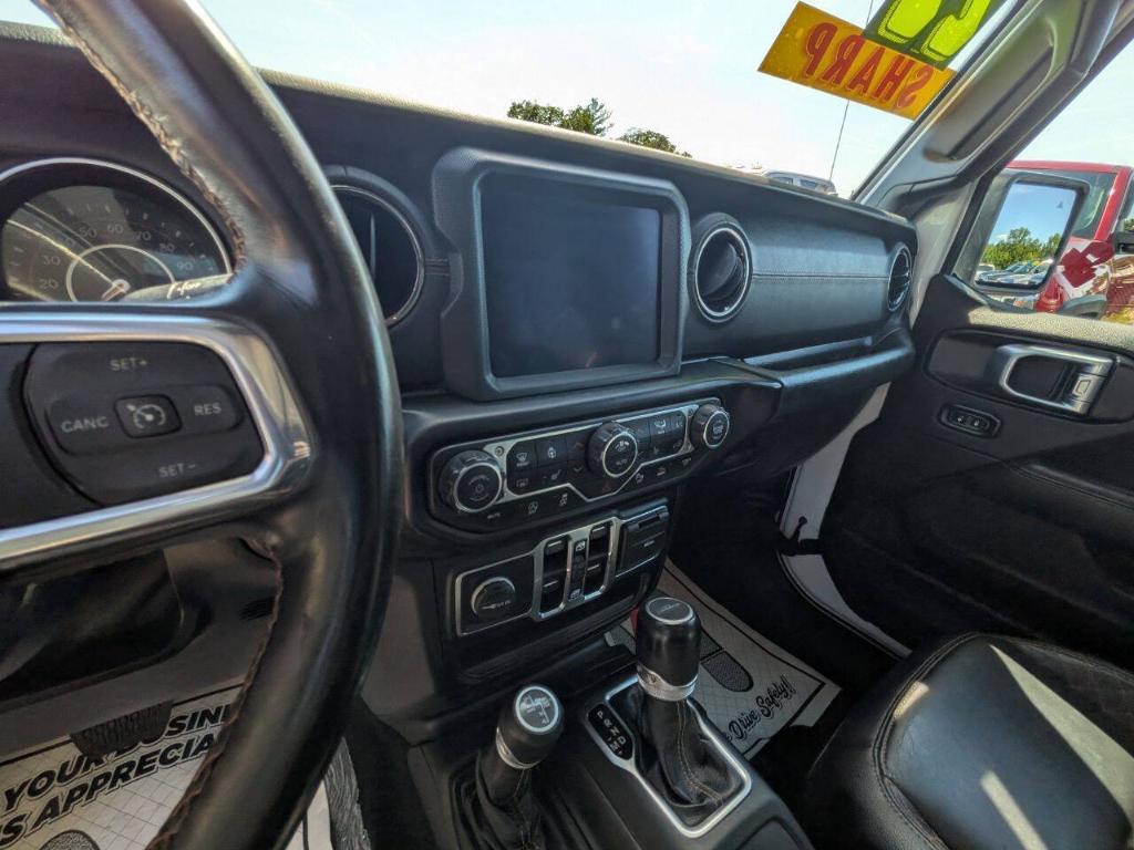 used 2022 Jeep Gladiator car, priced at $31,245