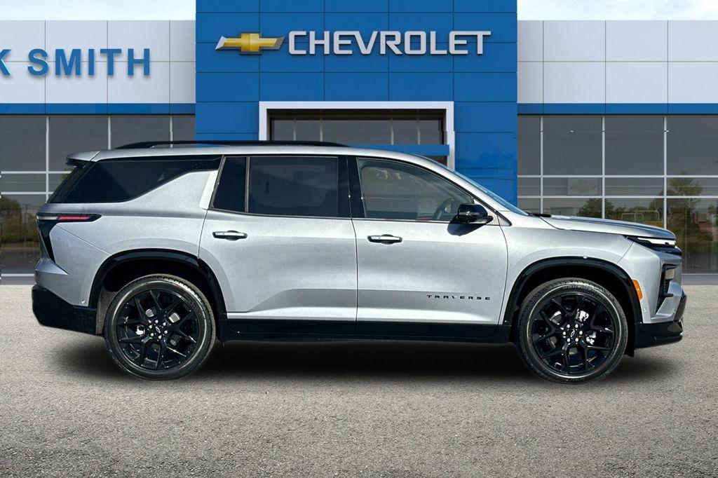 new 2026 Chevrolet Traverse car, priced at $58,320
