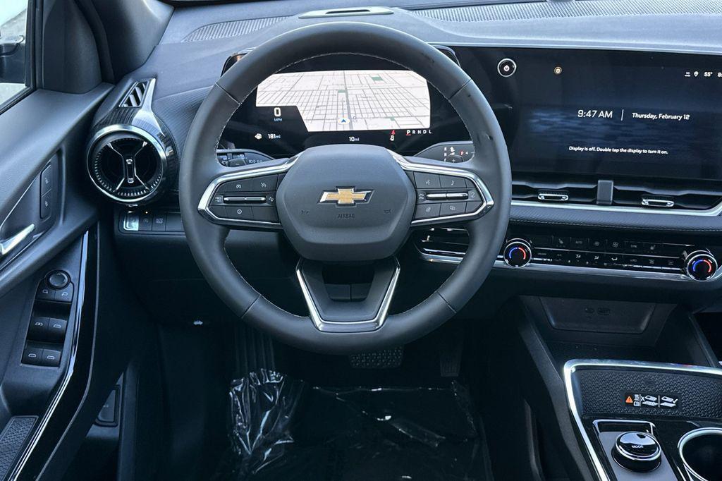 new 2026 Chevrolet Equinox car, priced at $33,495