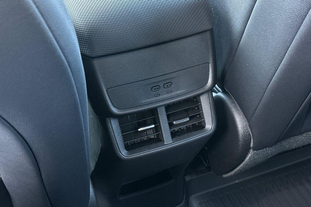 new 2026 Chevrolet Equinox car, priced at $33,495